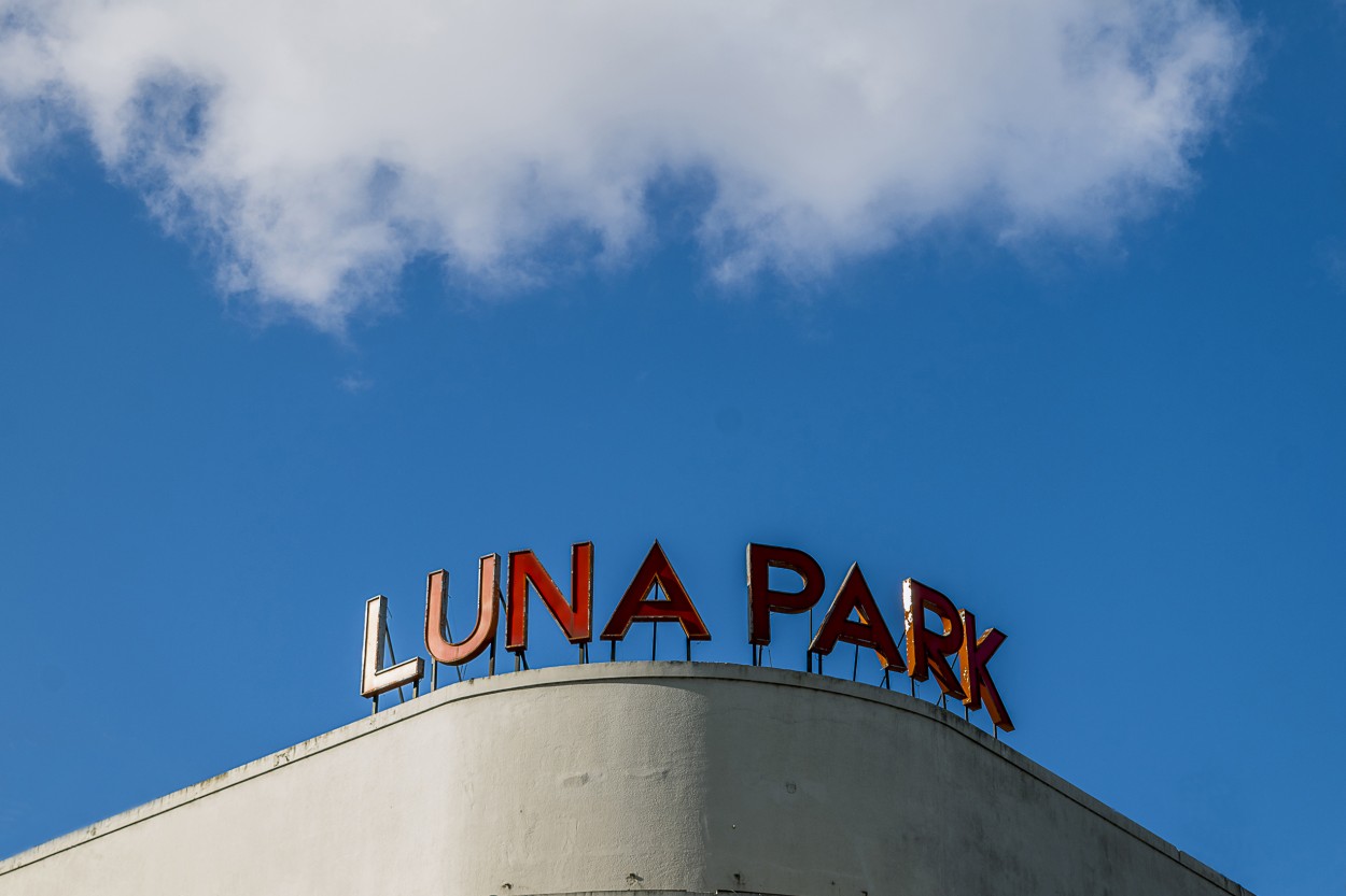 "Luna Park" de Ale Bustos