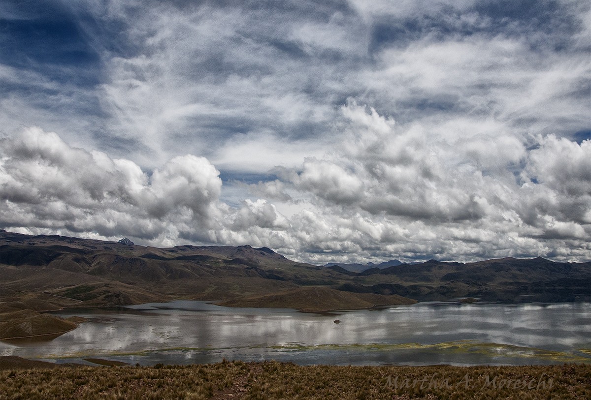 "Reflejo de nubes" de Martha A. Moreschi