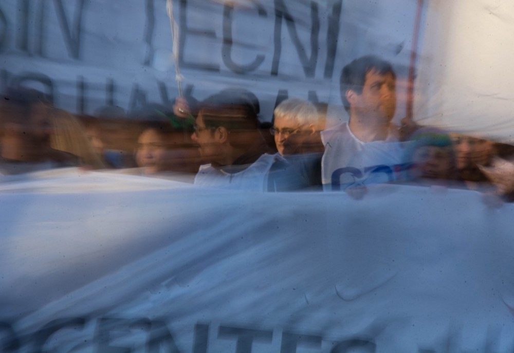 "Pueblo en movimiento" de Germn Esteban Baraibar