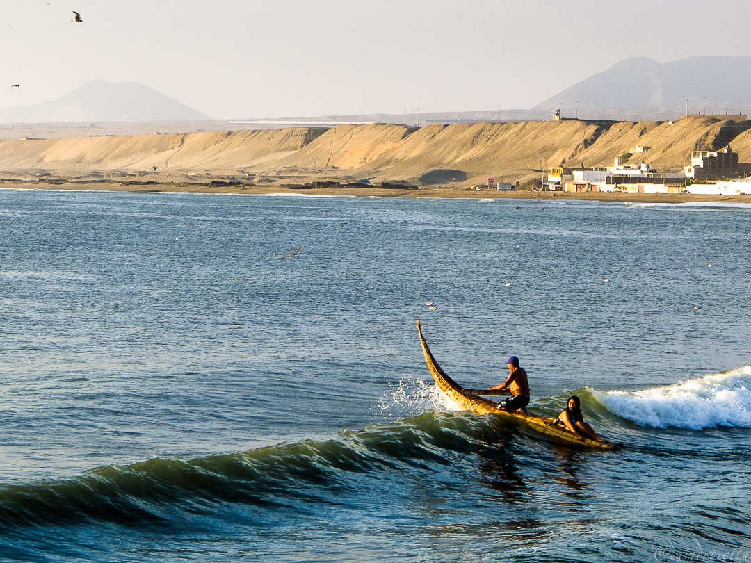 "caballito de totora" de David Roldn