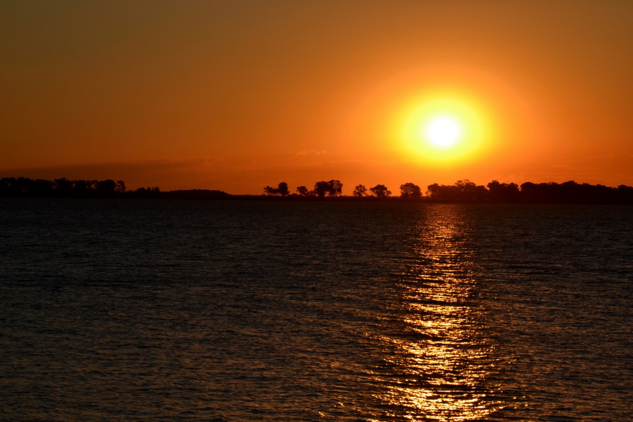 "Mgico atardecer" de Carlos D. Cristina Miguel