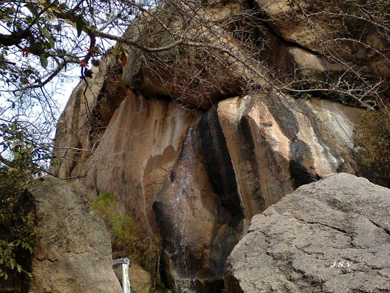 "Gotas de la piedra" de Jorge Vargas