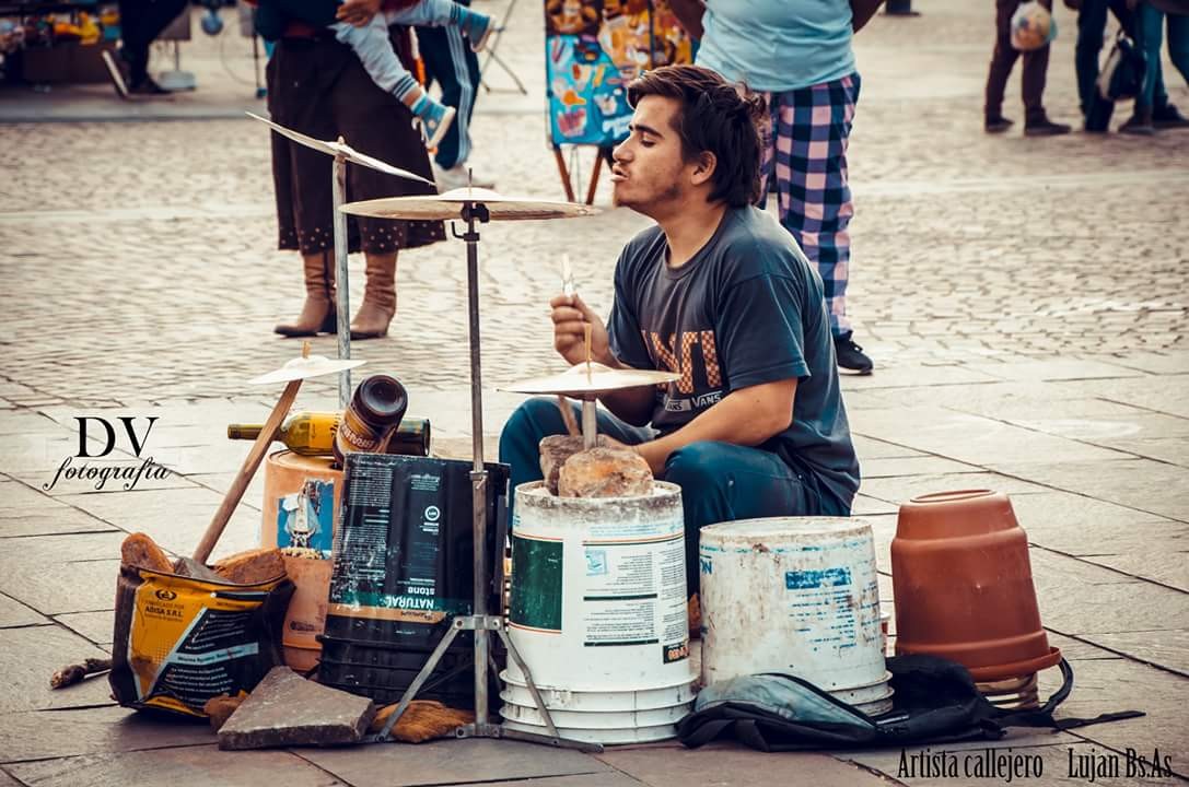 "Artista Callejero" de Valeria Ins Potes