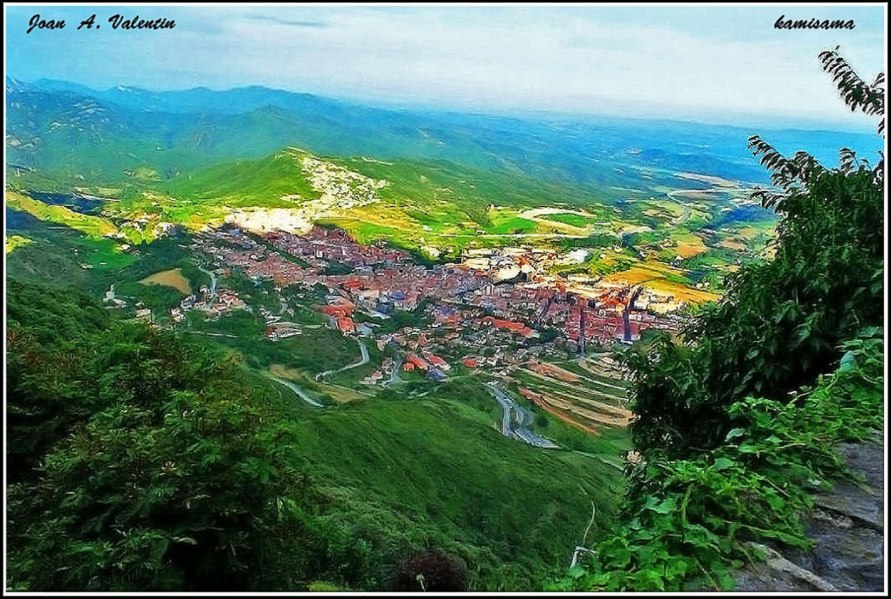 "La Ciudad de Berga." de Joan A. Valentin Ruiz