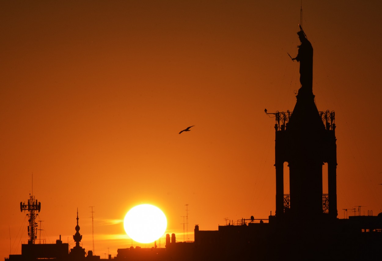 "volando al sol" de Mercedes Orden