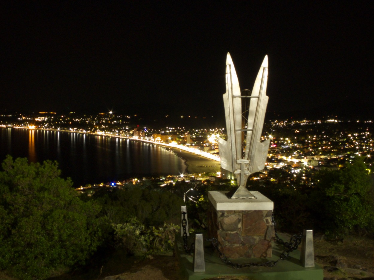 "Piripolis desde cerro San Antonio" de Juan Fco. Fernndez