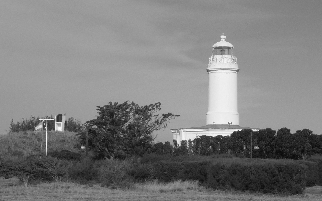 "Faro blanco" de Jorge Zanguitu Fernandez