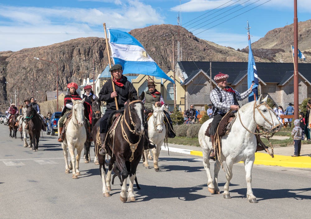 "El Desfile" de Luis Torres Sal