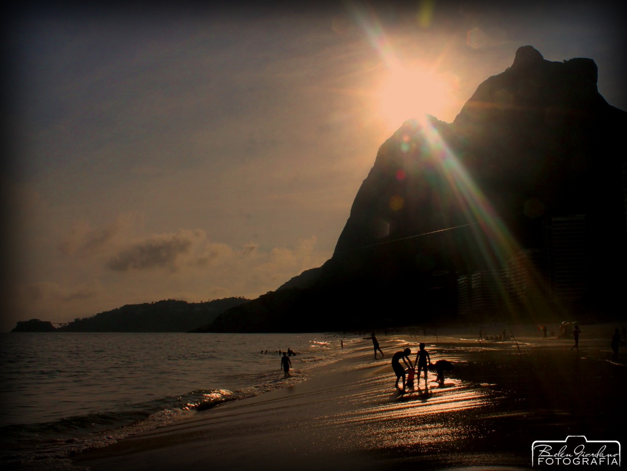 "Atardecer en Sao Conrado" de Beln Giordano