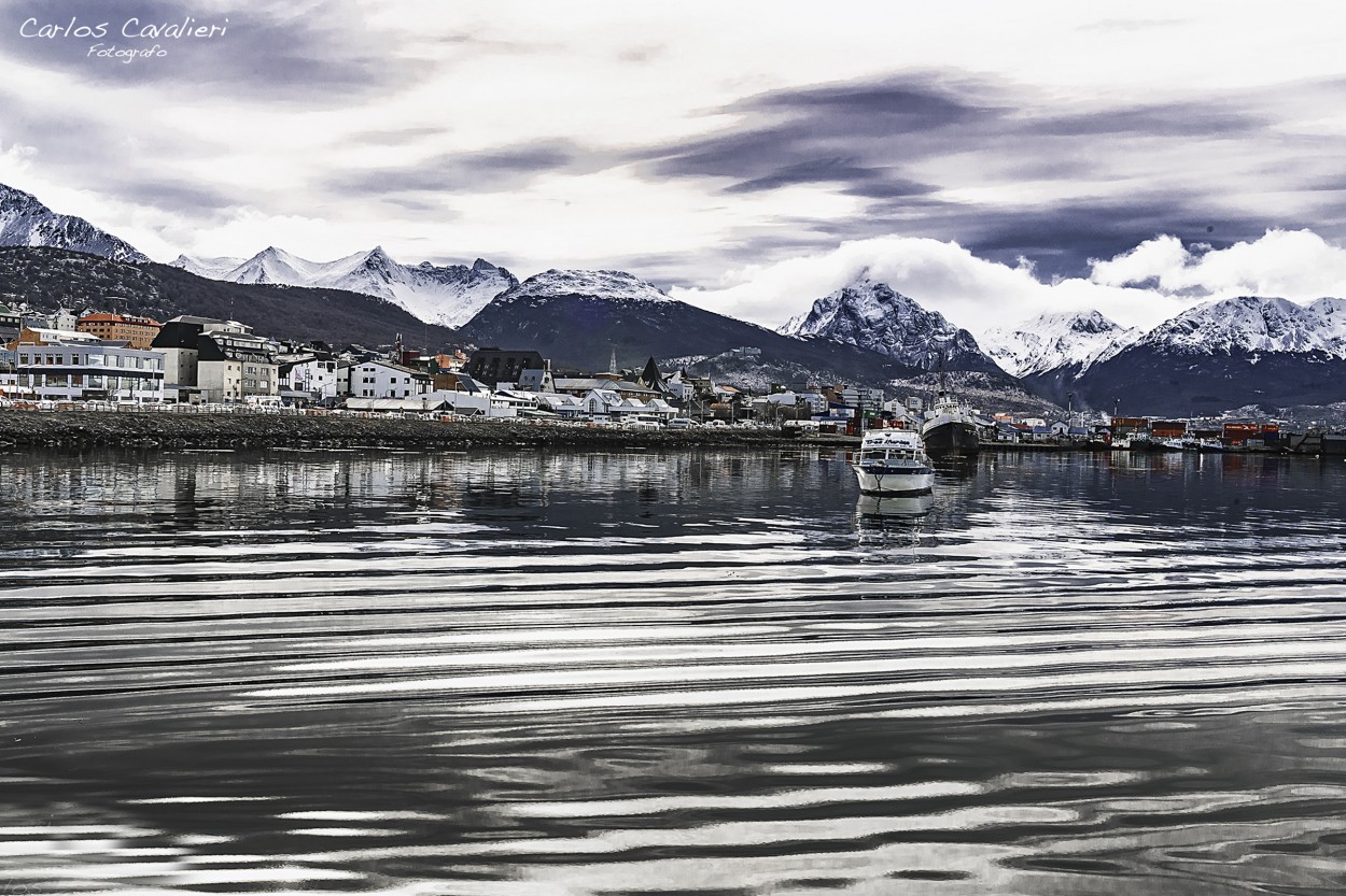 "Ondas en el Lago" de Carlos Cavalieri