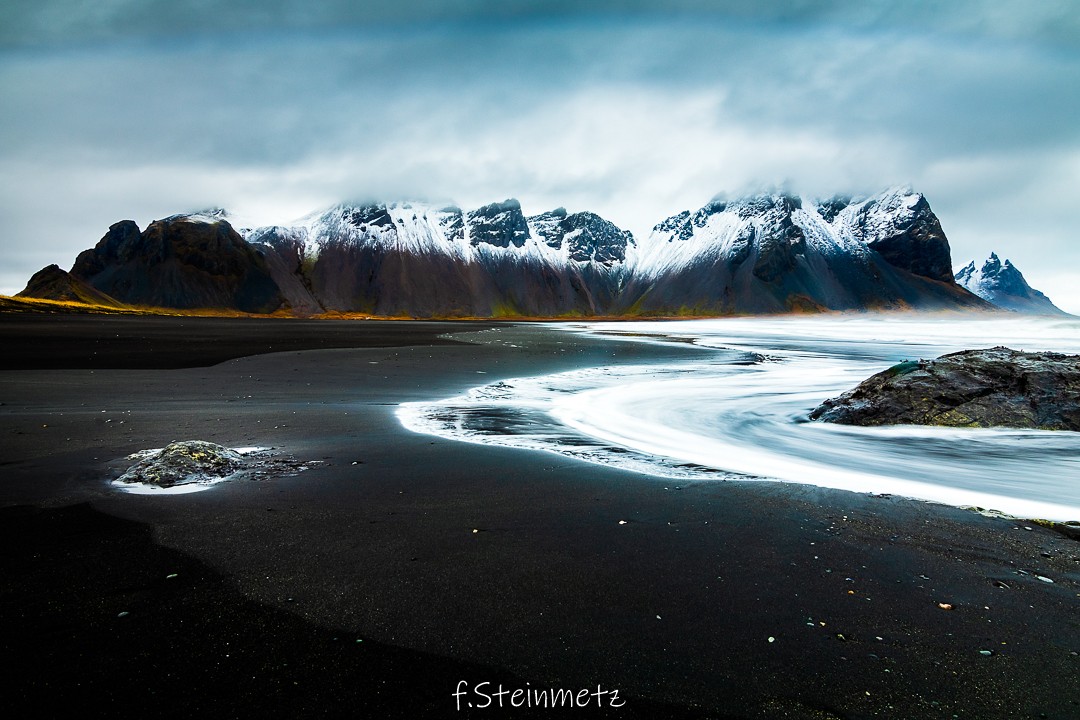 "Islandia, montaas y playas negras (Stokksnes)" de Federico Steinmetz