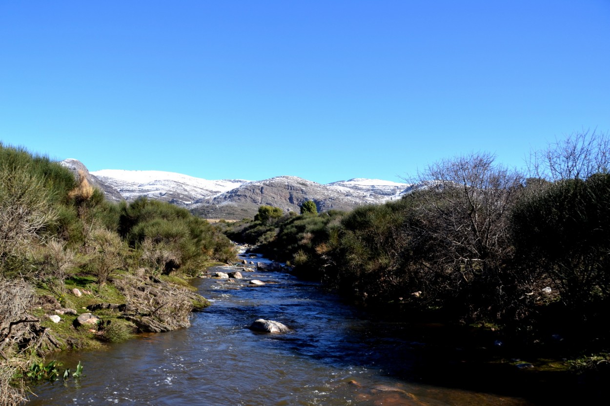 "El arroyo y las sierras" de Carlos D. Cristina Miguel