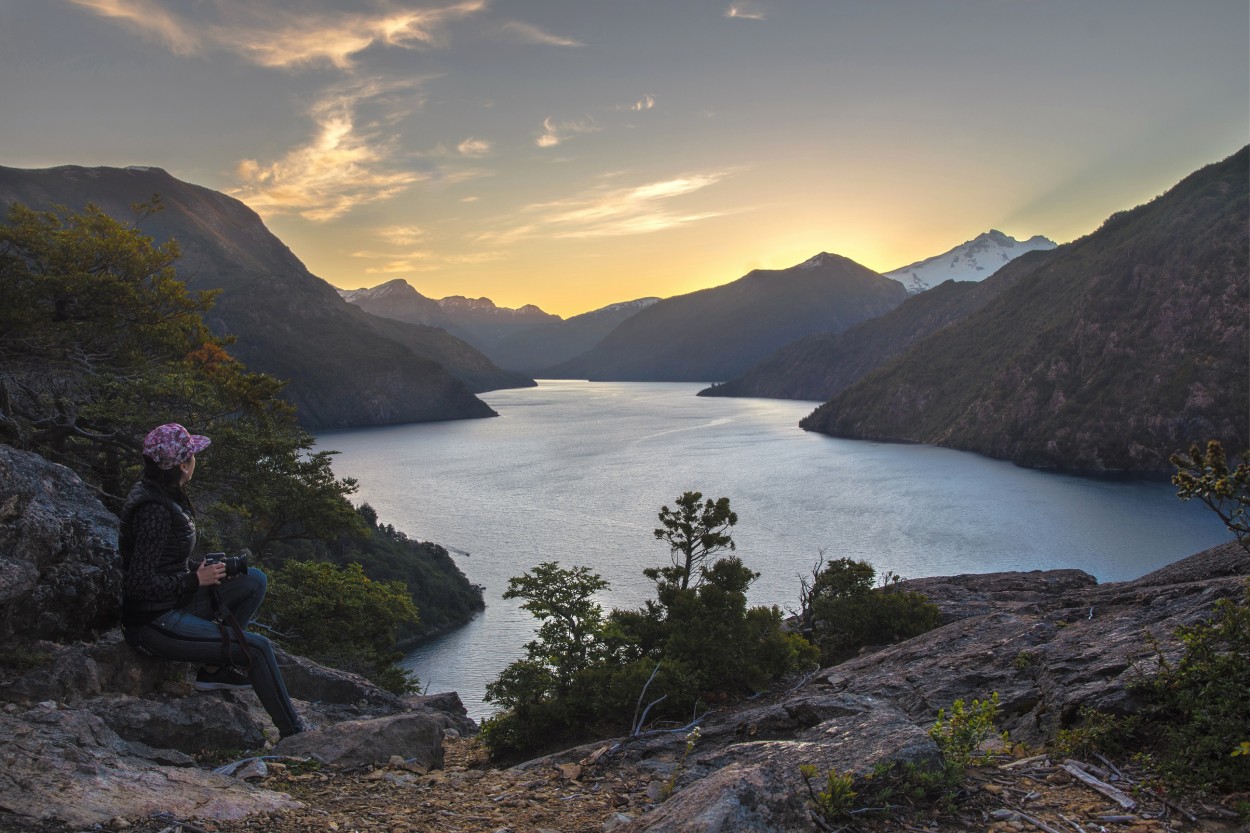 "Atardeceres en Bariloche" de Fabio Cambronero