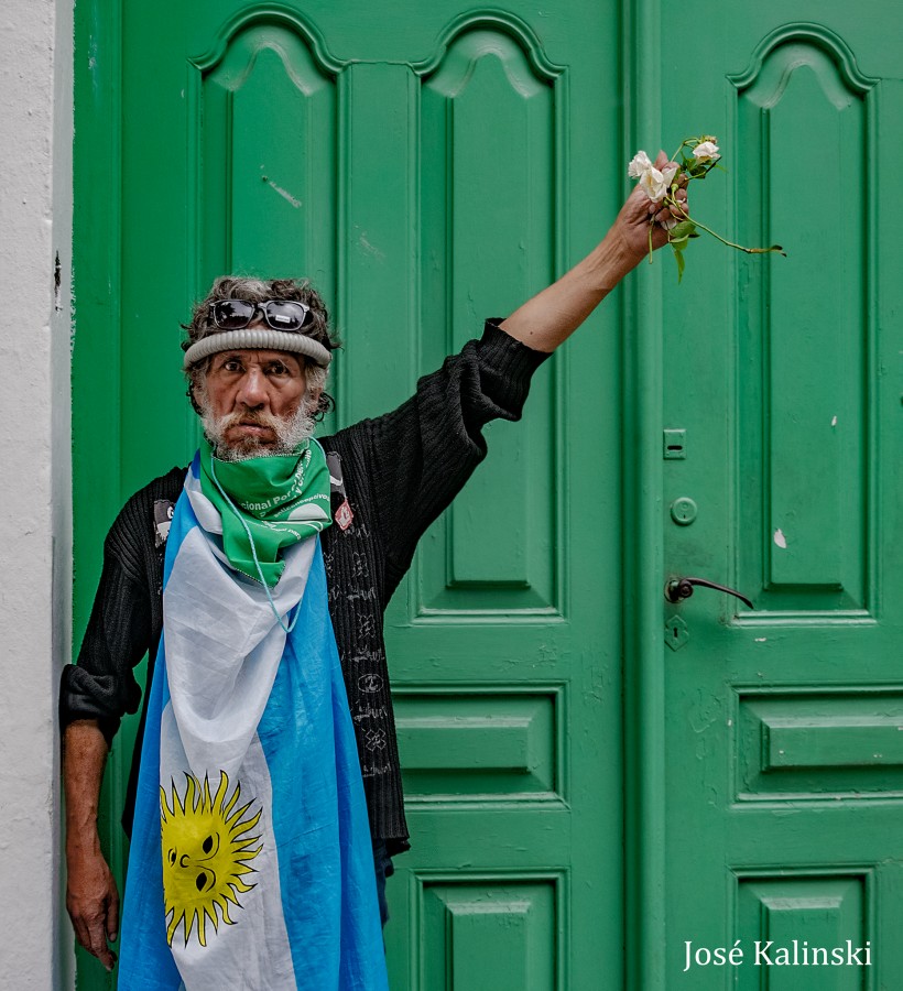 "El hombre de la Rosa" de Jose Carlos Kalinski