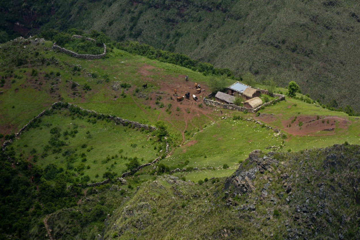 "Por los valles de Molulo" de Osvaldo Sergio Gagliardi