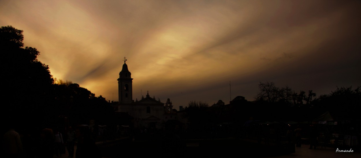 "Perfiles de Recoleta" de Armando Kazimierski