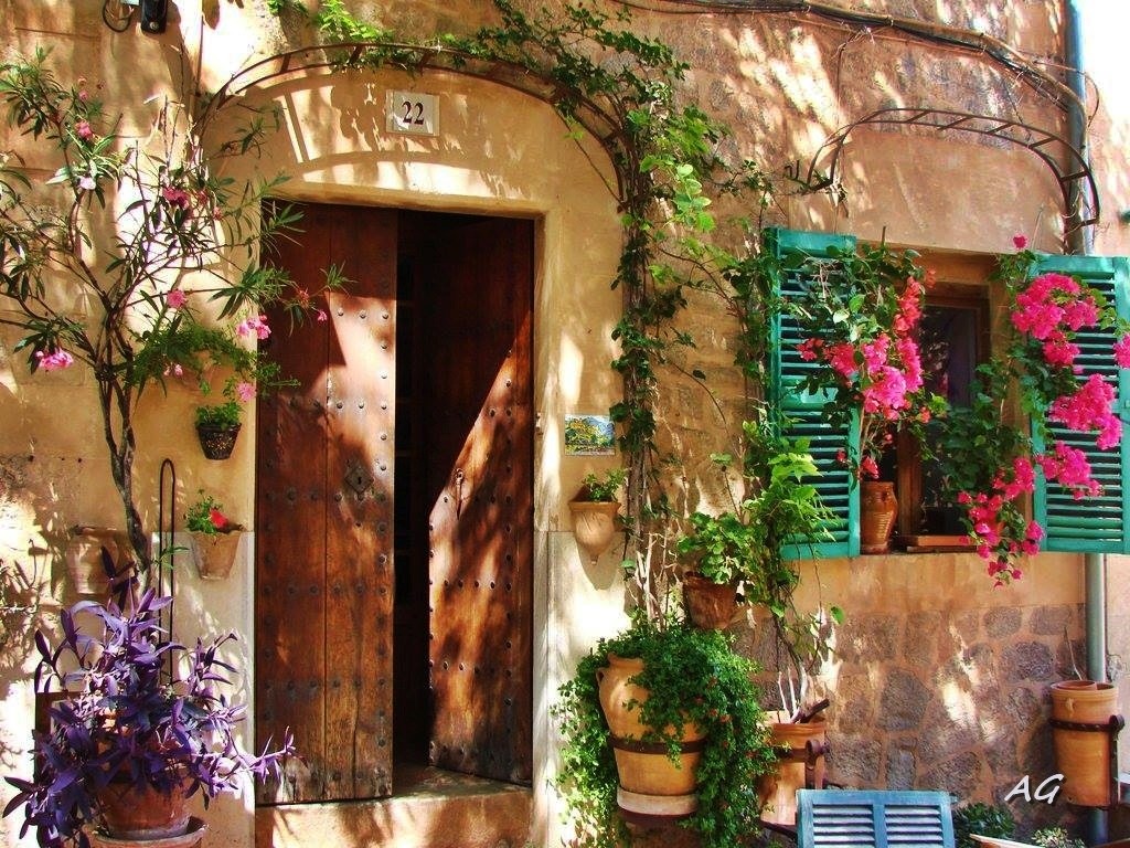 "Caminando por Valldemossa, Mallorca" de Ana Giorno