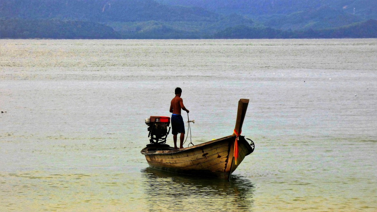 "Preparando la partida ." de Carlos Dichiara