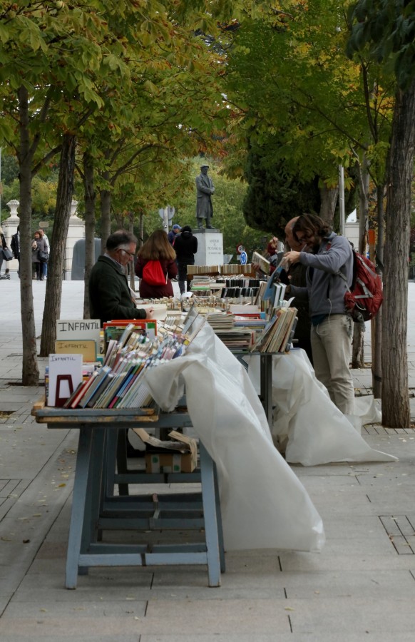 "Los libros, siempre." de Francisco Luis Azpiroz Costa