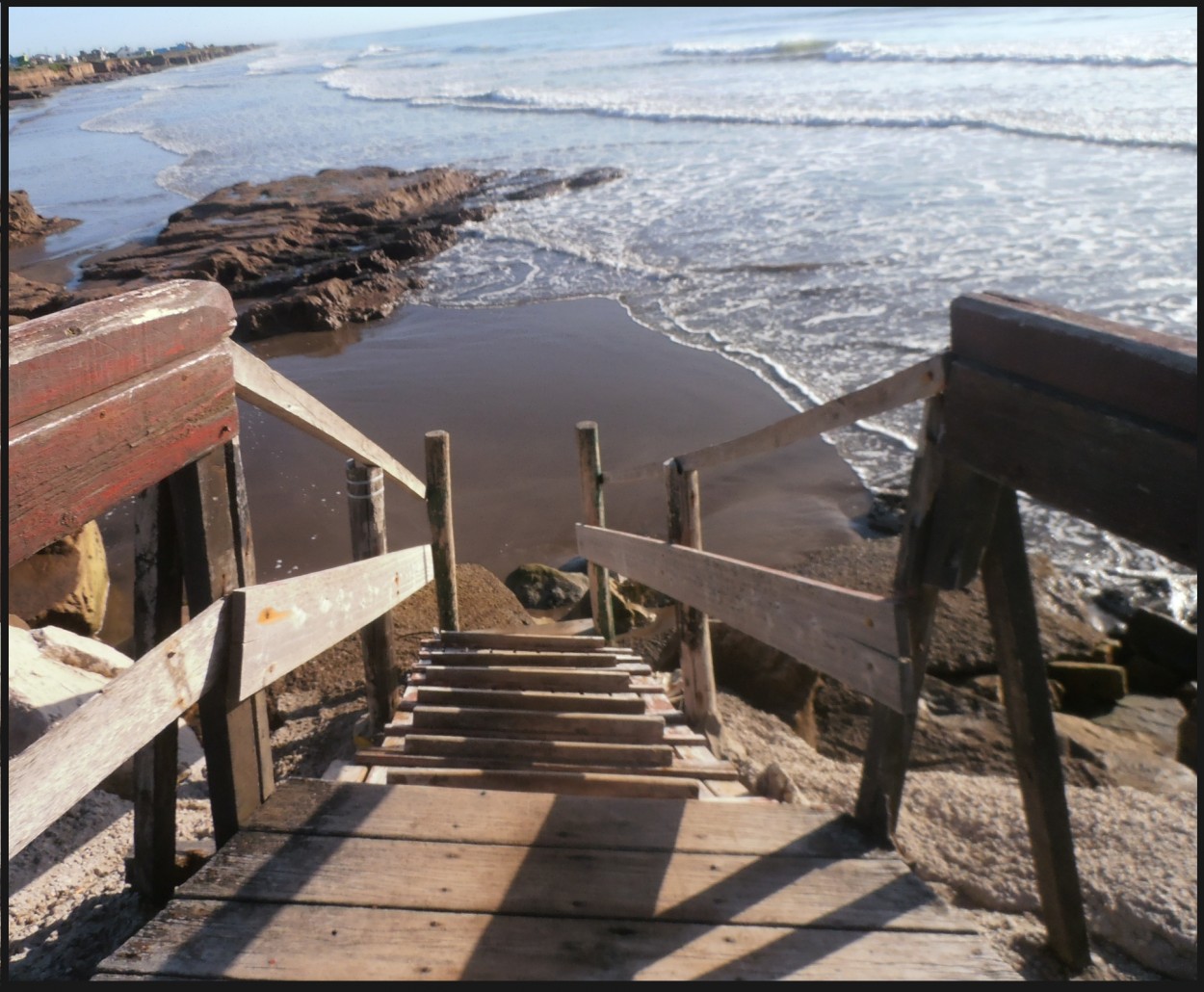 "Escaleras al Mar" de Fabin Maita