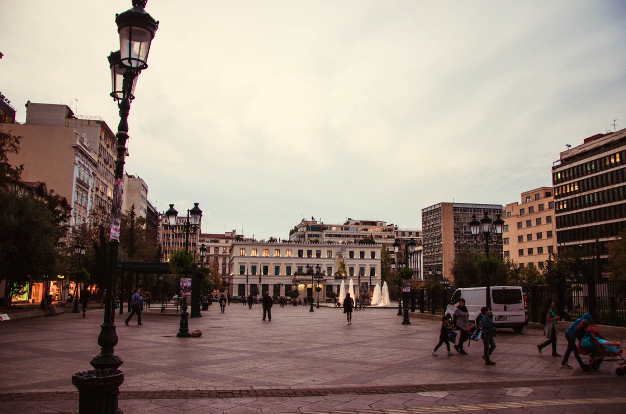 "ATENAS" de Victor Houvardas