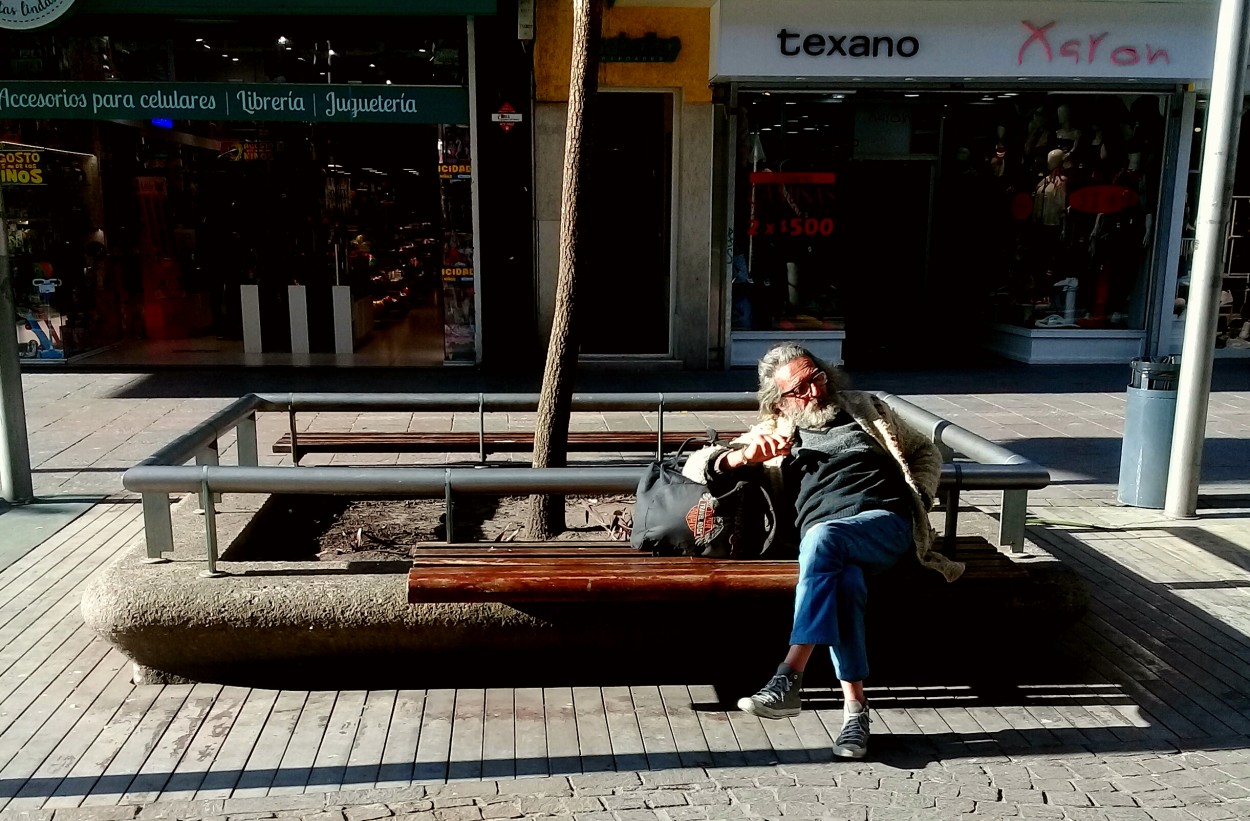 "Fumando espero......" de Roberto Guillermo Hagemann