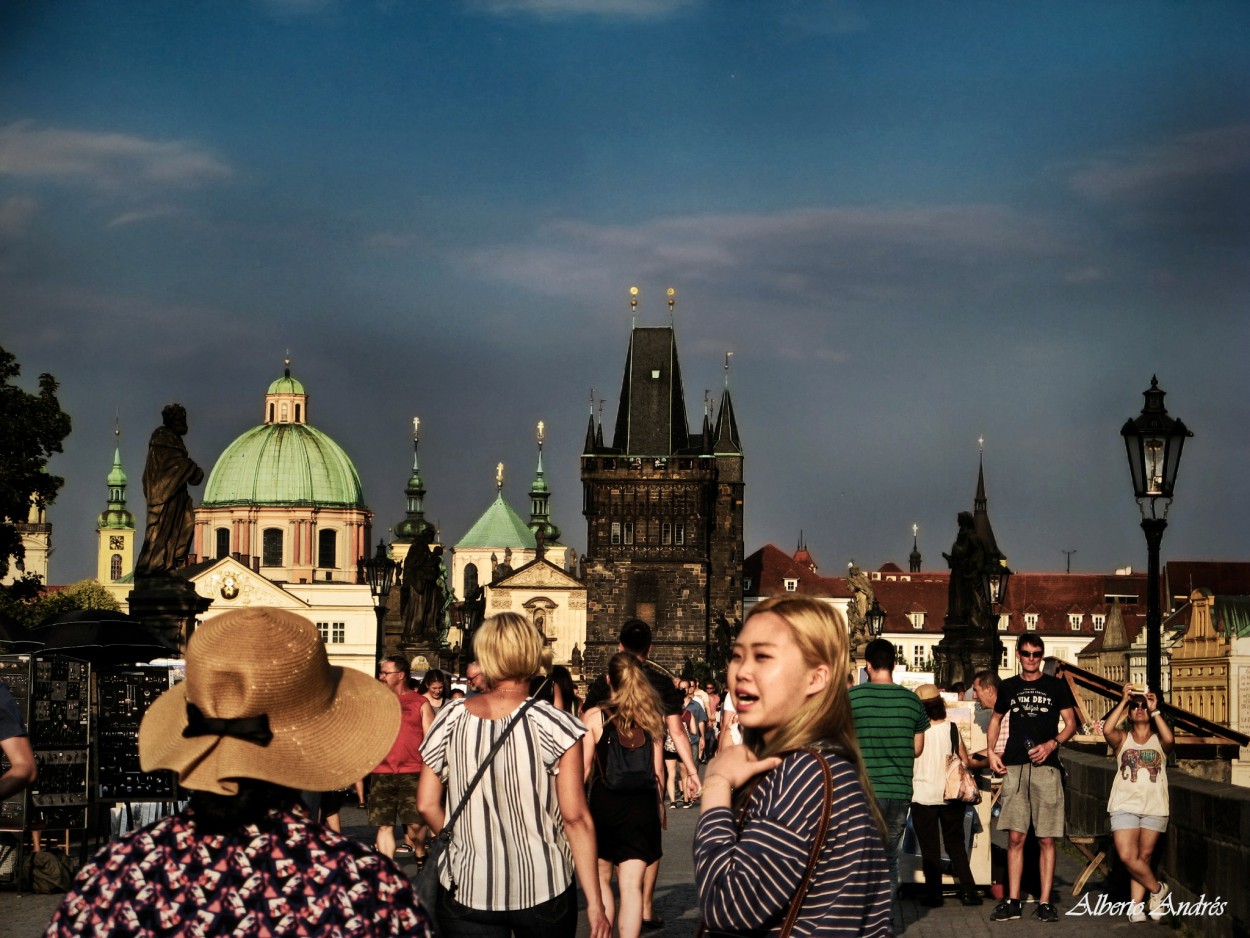 "Una tarde en Praga" de Alberto Andrs Melo