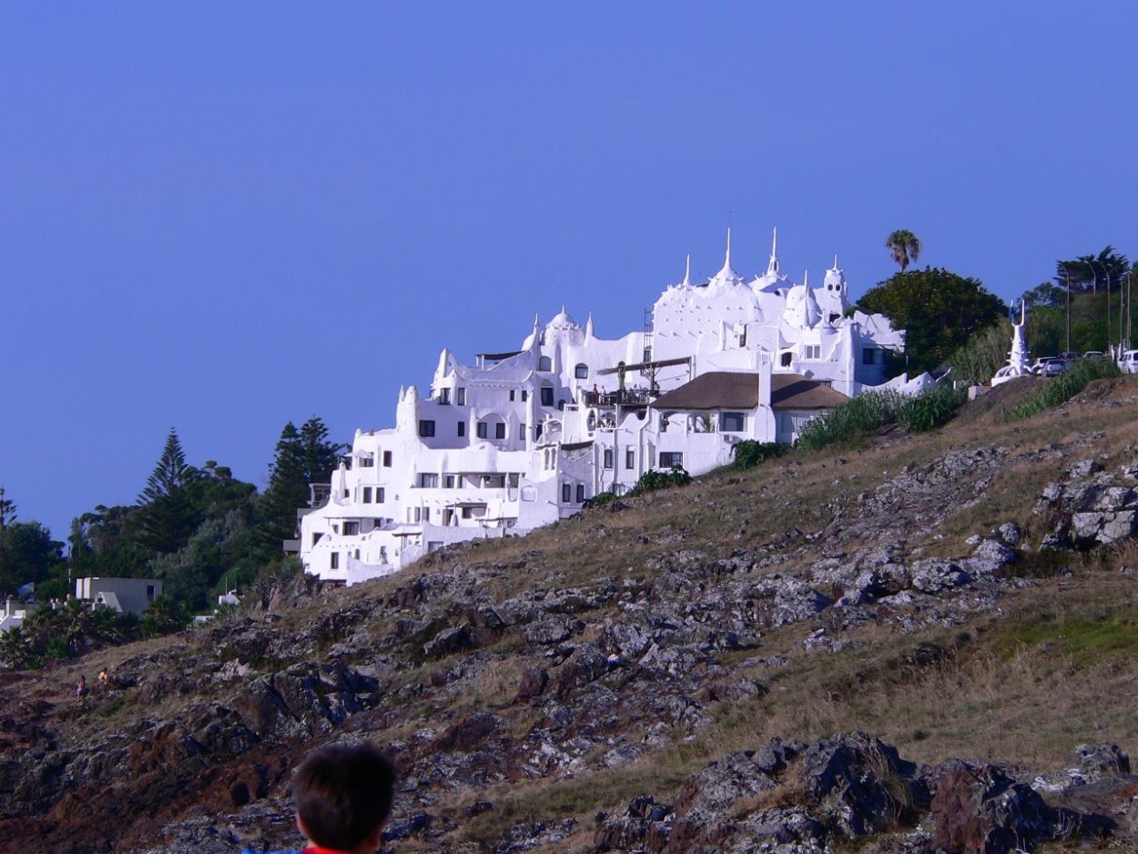 "CASAPUEBLO" de Oscar Spertino