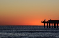 amanece en el muelle