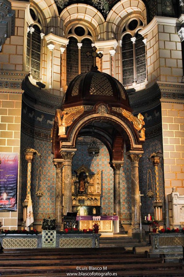 "Iglesia de San Juan el Real, Oviedo" de Luis Blasco Martin