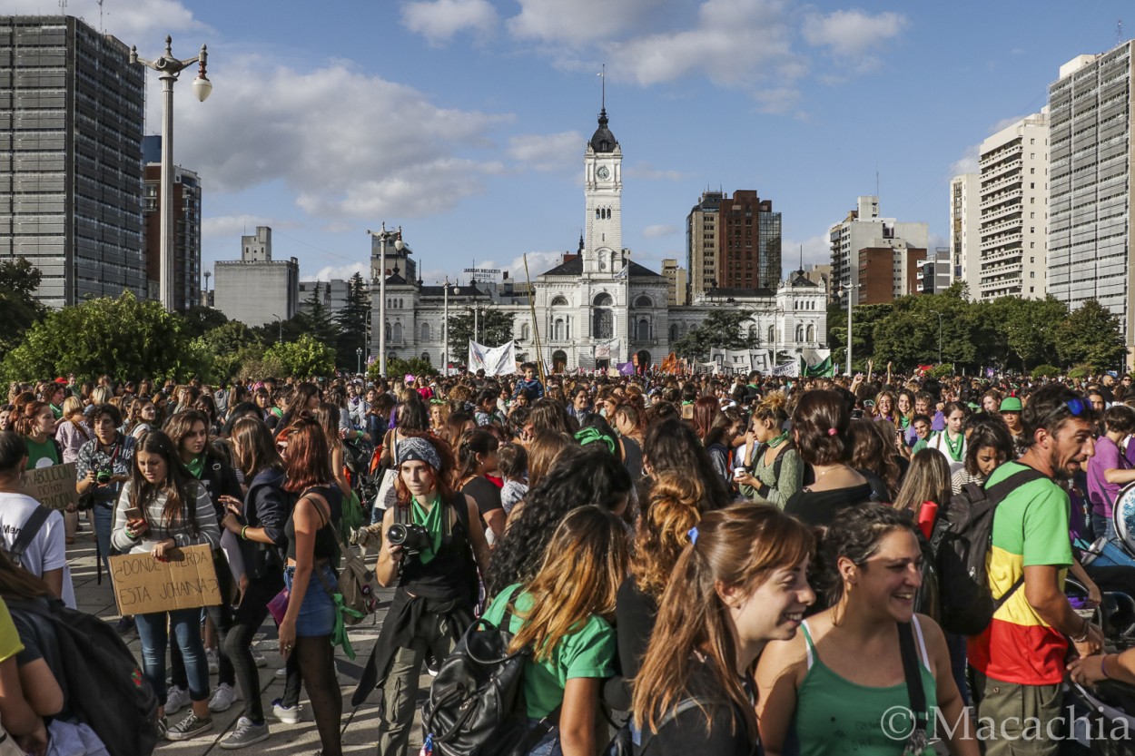 "Da de la mujer en La Plata" de Mara Del Carmen Chiavaro