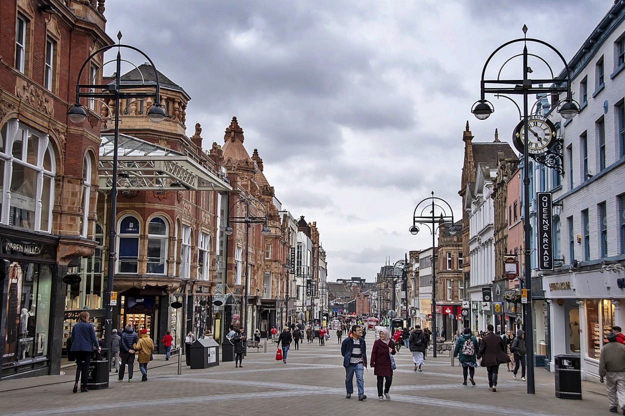 "Paseando en Leeds" de Luis Fernando Somma (fernando)