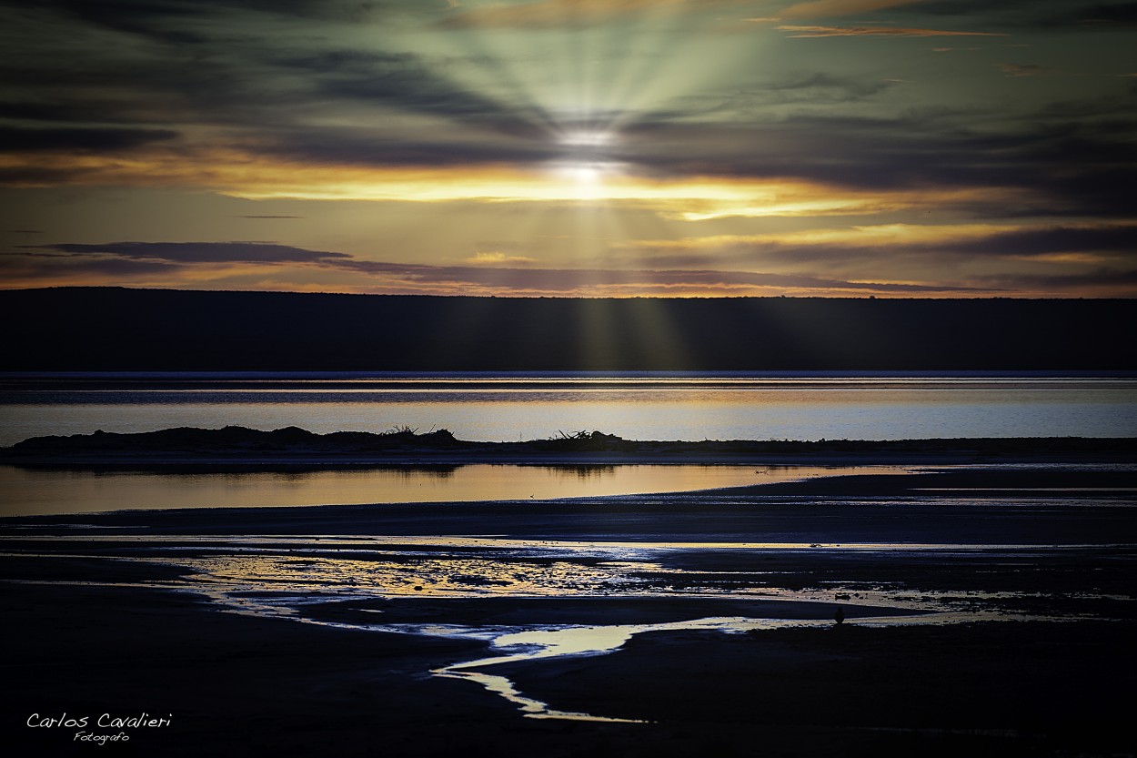 "Reflejos de un atardecer..." de Carlos Cavalieri