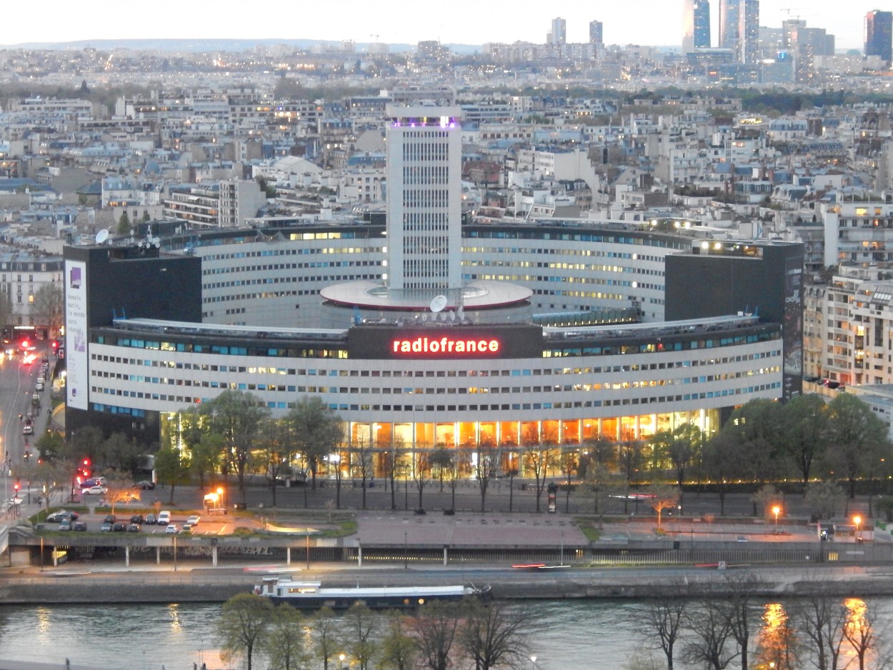 "Radio France en el aire" de Jos Luis Mansur