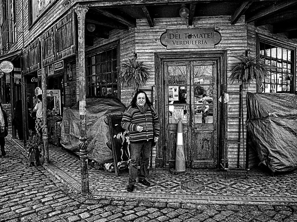 "Del Tomate Blanco y Negro" de Roberto Bernabitti