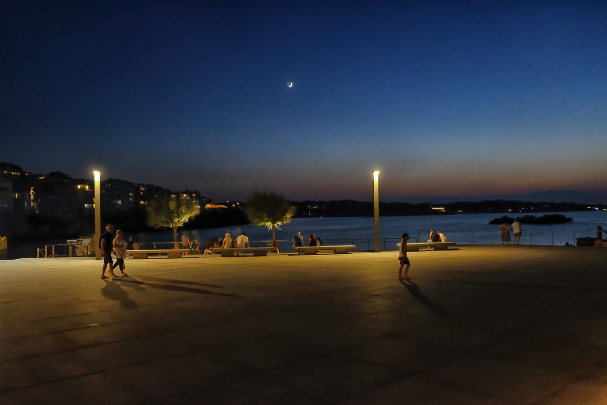 "Noche de verano" de Roberto Jorge Escudero