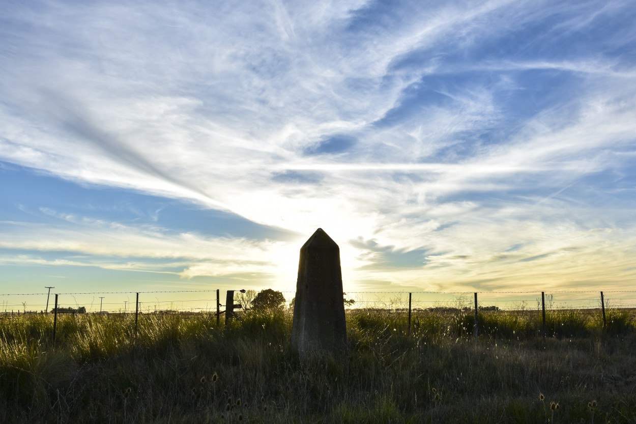 "El Obelisco perdido" de Hugo Alonso