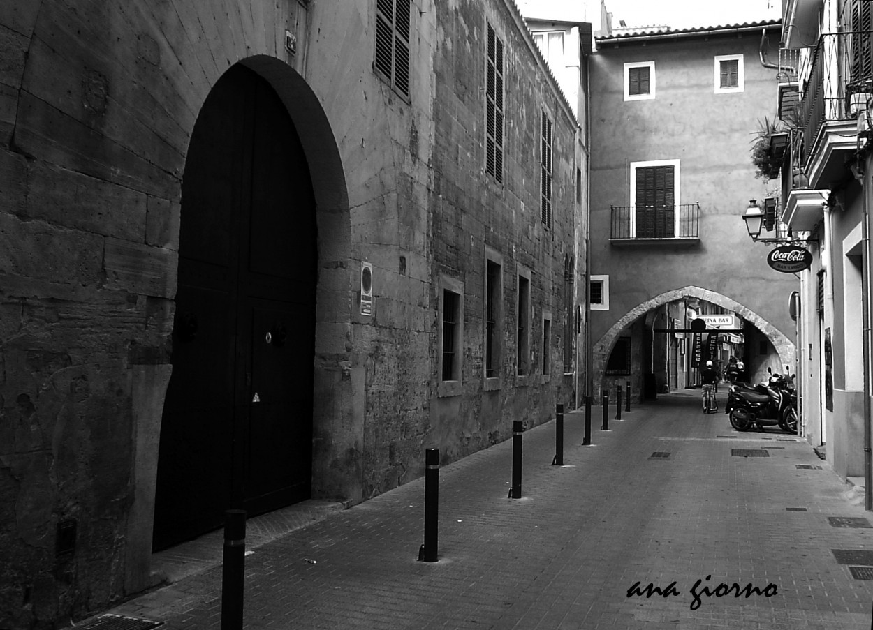 "Casco viejo" de Ana Giorno