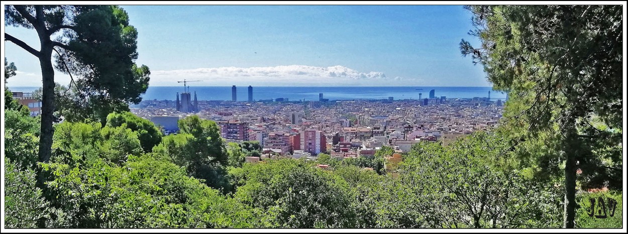 "Del Parc Gell hasta la Barceloneta." de Joan A. Valentin Ruiz