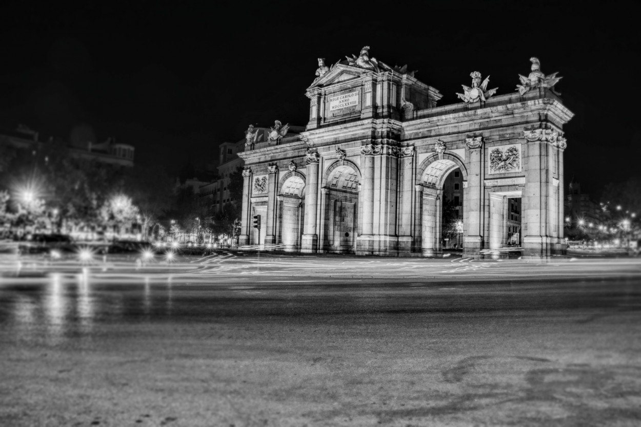 "** La nuit est belle **" de Antonio Snchez Gamas (cuky A. S. G. )