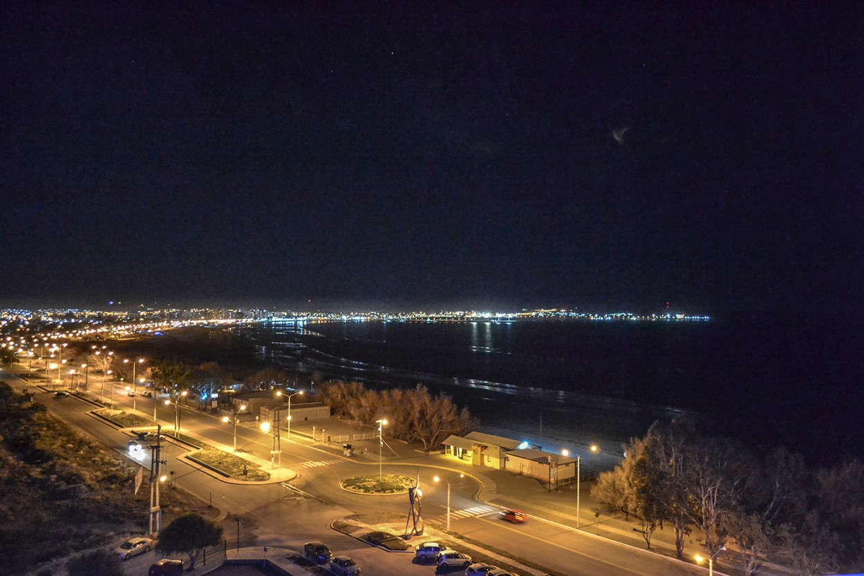 "Nocturna de Puerto Madryn" de Eduardo Jorge Pompei