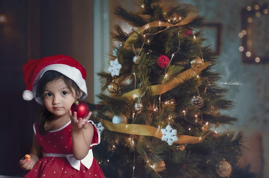 "Ayudante de Santa" de Valeria Ins Potes