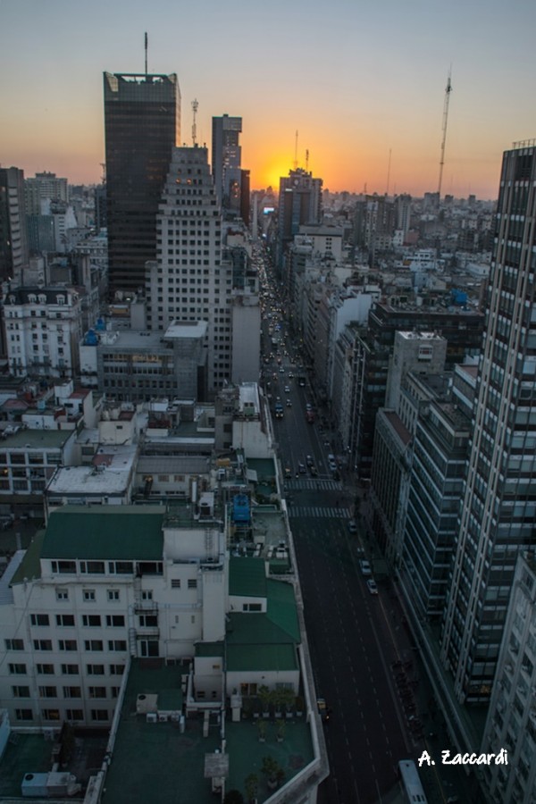 "Atardecer en Buenos Aires" de Adriana Zaccardi