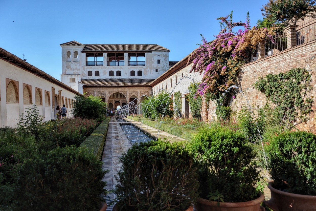 "**El Generalife ..La Alhambra. -Granada- (Espaa)" de Antonio Snchez Gamas (cuky A. S. G. )