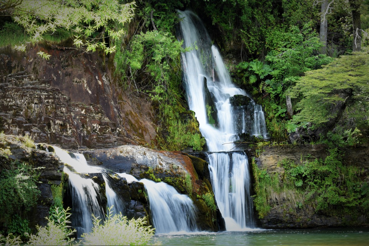 "cascada" de Daniel Alberto Correa