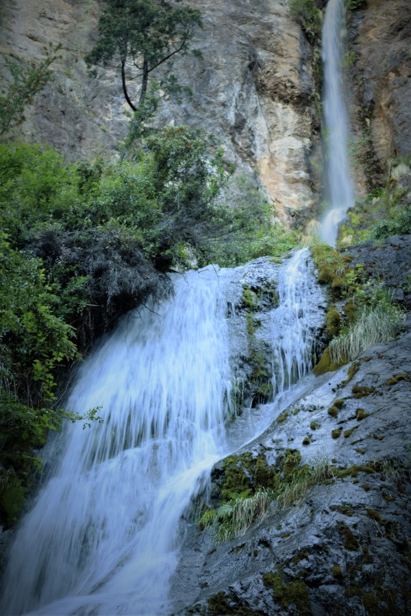 "otra cascada" de Daniel Alberto Correa