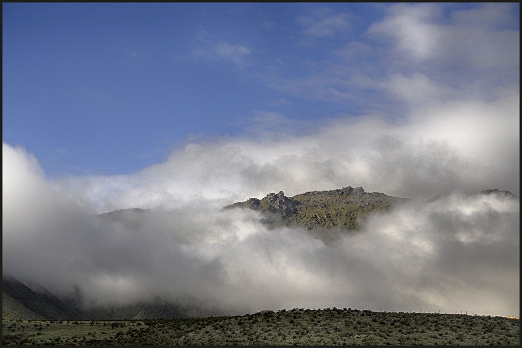 "Pariendo nubes" de Ruben Perea