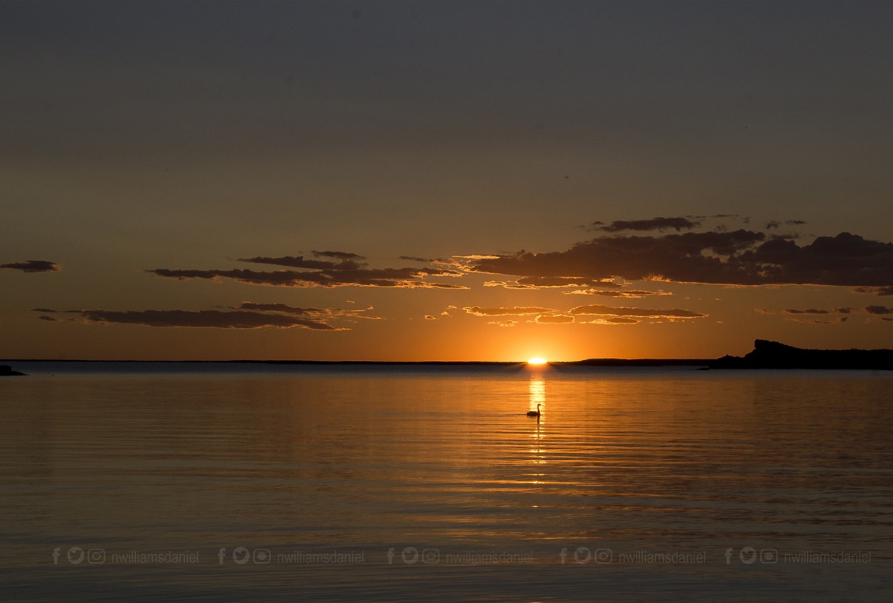 "Atardecer de un Maca" de Williams Daniel Nuez