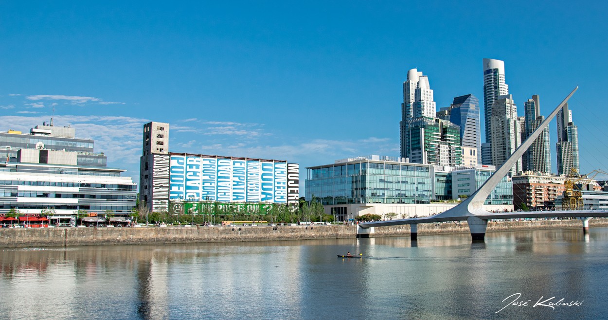 "Puerto Madero" de Jose Carlos Kalinski