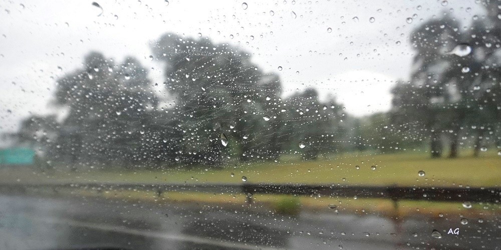 "Lluvia en la ruta" de Ana Giorno